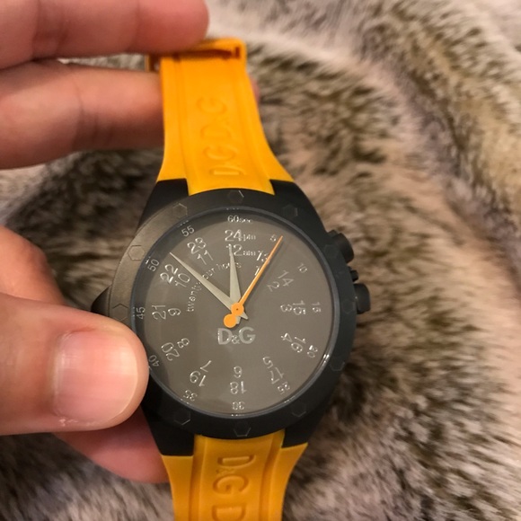 D&G Watch - Picture 2 of 5